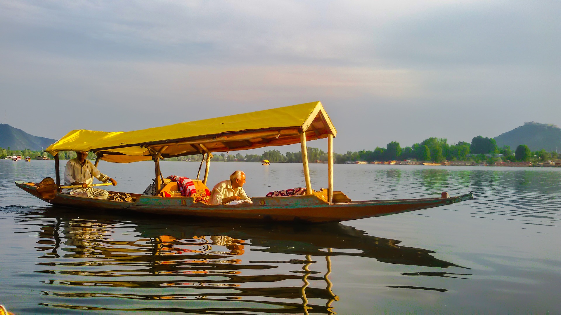  Summer Holiday To The
                                                                                                Oxolotan River